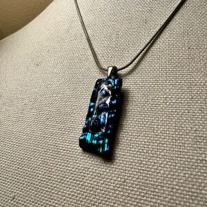 **HANDMADE** Unique Elegant Blue and Black Pendant Necklace